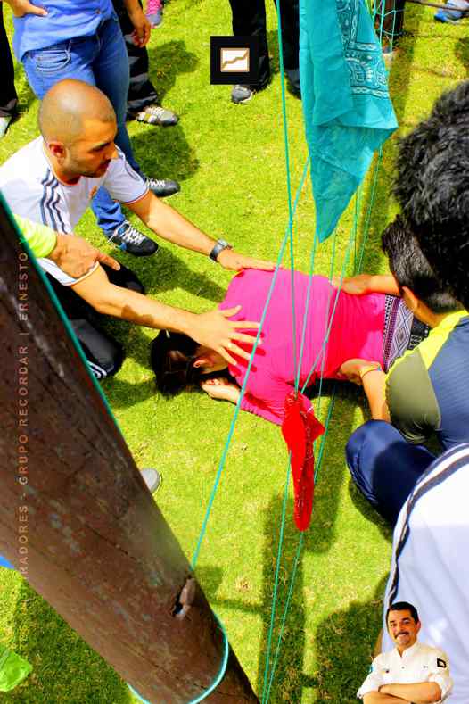 Telara�a actividad de Talleres de Cuerdas | Ernesto Yturralde Worldwide Inc.